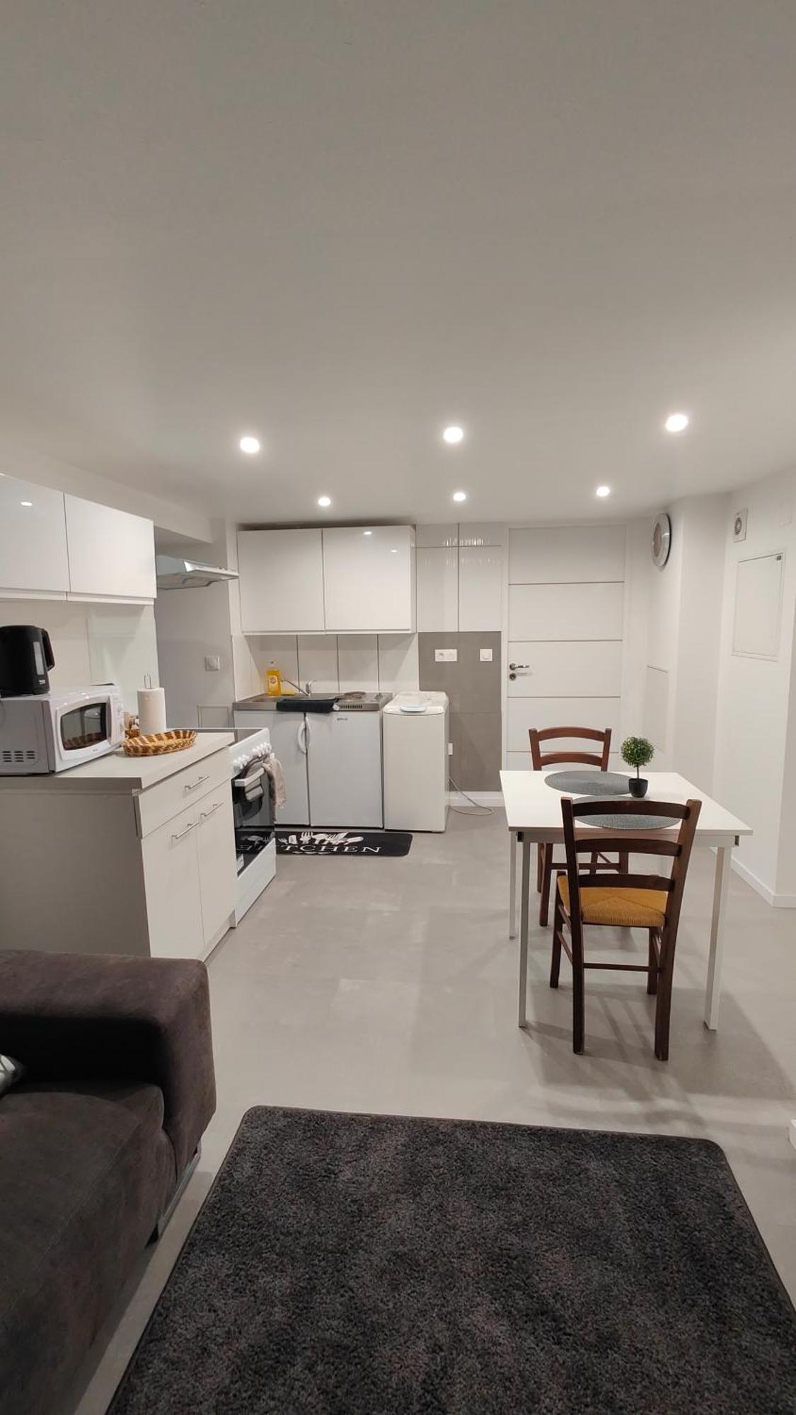 Bel Appartement F2 Entierement Renove سليستا المظهر الخارجي الصورة
